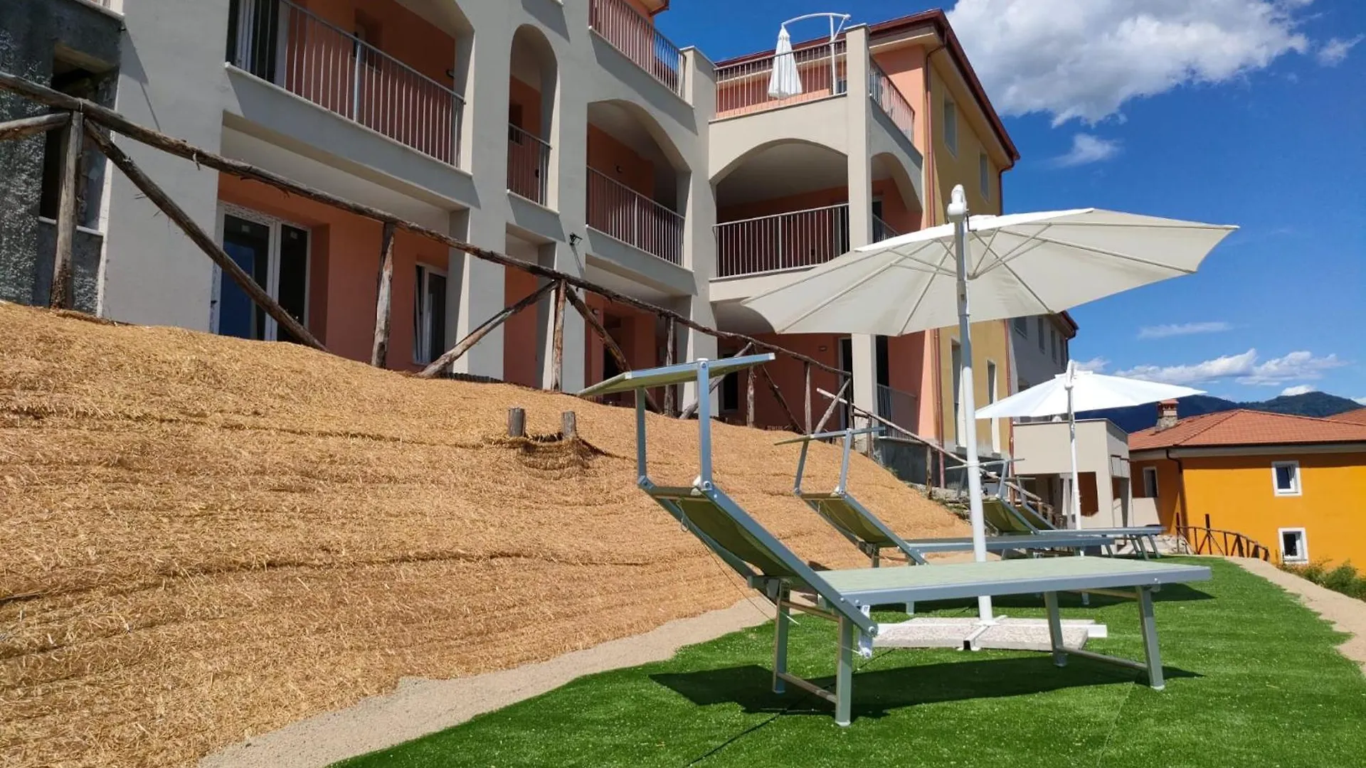 Aparthotel Castagnarossa Casa Vacanze Beverino