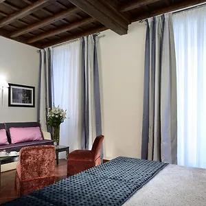 *** Affittacamere Frattina 122 Italia
